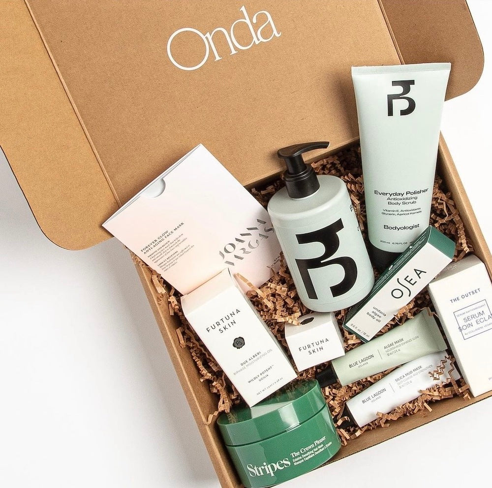 The 2023 Onda Beauty Mama Box featuring 10 self-care products