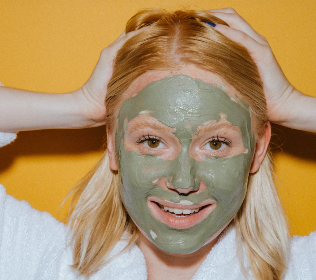 woman using face mask