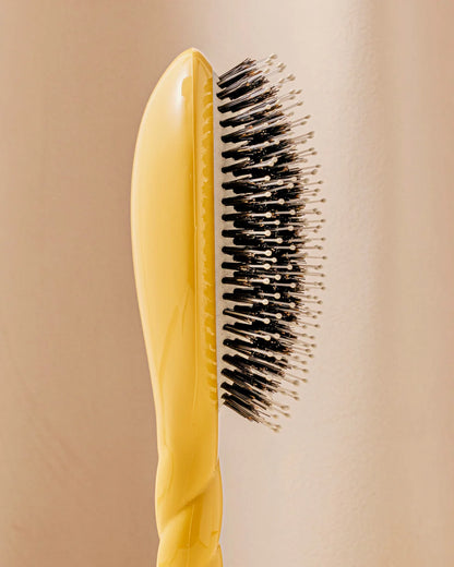 N.03 The Gentle Scalp Care Hair Brush (Large)